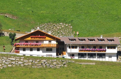 Cadipietra Apartamento | Apartamento vacacional "Niederkoflhof Klausberg" con vistas a la montaña, balcón y Wi-Fi