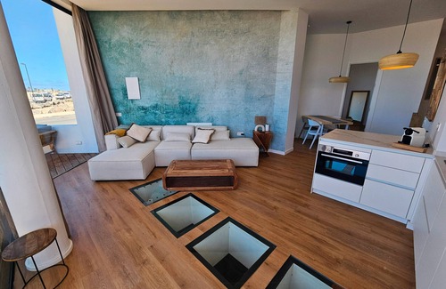 El Cotillo Apartamento | Holiday Apartment 'Maar Suites Cotillo 1 - Seafront' with Sea View, Private Terrace and Wi-Fi