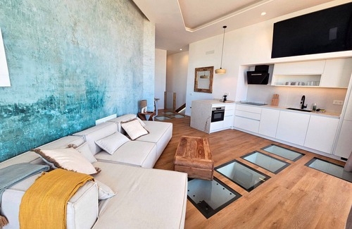 El Cotillo Apartamento | Holiday Apartment 'Maar Suites Cotillo 1 - Seafront' with Sea View, Private Terrace and Wi-Fi