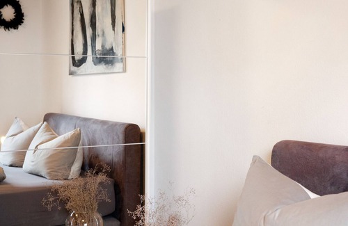 Mader Apartamento | Holiday Apartment "Mäder" with Mountain View, Private Terrace & Wi-Fi