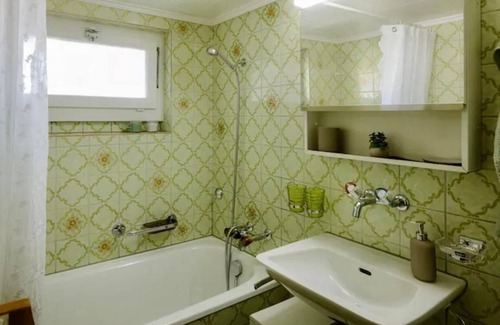 Merligen Apartamento | Holiday apartment Merligen for 2 - 3 persons with 1 bedroom - Holiday apartment in a farmhouse