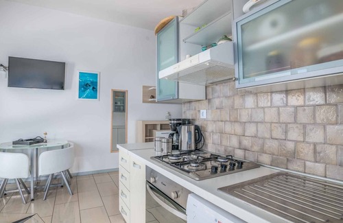 Klimno Apartamento | Apartamento vacacional 100m de la playa con vistas al mar