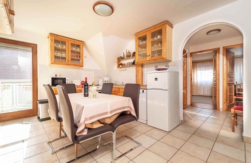 Keszthely Apartamento | Apartamento vacacional a solo 200 metros de la playa