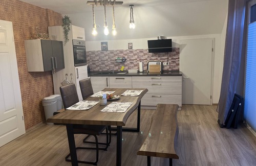 Eicherscheid Apartamento | Apartamento vacacional "Plätzchen Am Krebsberg" con balcón y Wi-Fi
