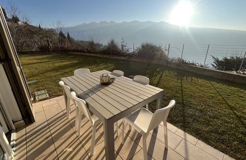 Aer Apartamento | Apartamento vacacional 'Residence La Villa Kalliste' con vistas al lago, jardín y piscina compartida