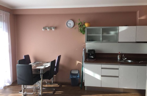 Siofok Aranypart Apartamento | Apartamento de vacaciones Siófok para 1 - 4 personas con 1 dormitorio - Casa adosada