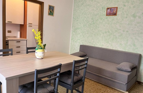 Viserbella Apartamento | Apartamento vacacional "Sole" con vistas al mar, jardín compartido y Wi-Fi