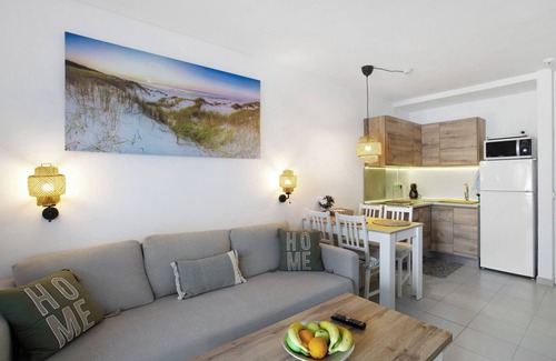 Taurito Apartamento | Apartamento de vacaciones 'Views Of Sunsets' con vistas al mar, piscina compartida y Wi-Fi
