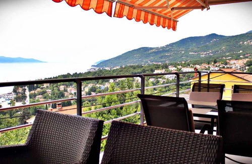 Icici Apartamento | Holiday apartment with balcony and sea view