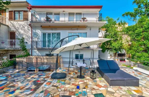 Klanfari Apartamento | Apartamento vacacional con jacuzzi y amplia terraza
