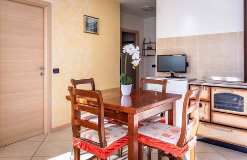 Pannone Apartamento | Holiday apartment with internet and balcony with valley view