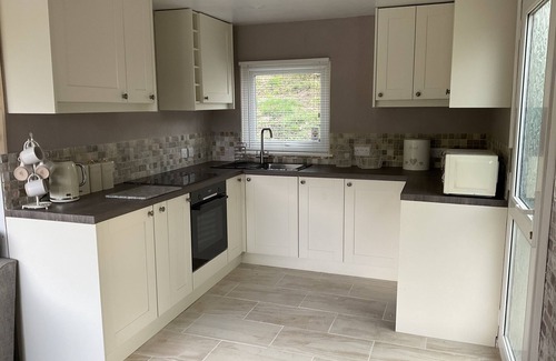Bont Newydd Casa | Holiday Cabin Sleeps 5 Glan Gwna Holiday Park