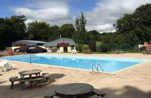 Bont Newydd Casa | Holiday Cabin Sleeps 5 Glan Gwna Holiday Park