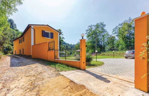 Carrara Casa | Holiday Canova