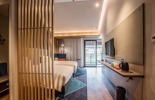Qinglong County Cama Y Desayuno | Holiday Inn Express Guizhou Qinglong by IHG