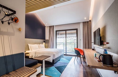 Qinglong County Cama Y Desayuno | Holiday Inn Express Guizhou Qinglong by IHG