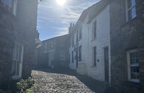 Dent Cabaña | Holiday Cottage In The Village Of Dent In The Yorkshire Dales - Dog friendly