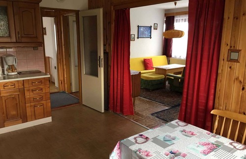 Martinice V Krkonosich Apartamento | Apartamento vacacional en la planta superior