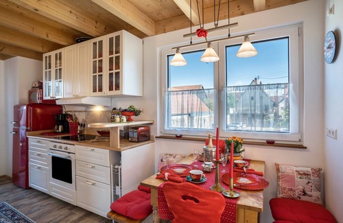 Sasbach am Kaiserstuhl Casa | Casa de vacaciones 'Haus Himmelblick' con piscina compartida, Wi-Fi y aire acondicionado