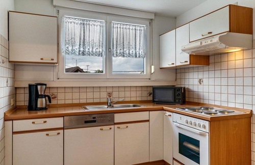 Leiselheim Apartamento | Apartamento vacacional "Schneider" con vistas a la montaña, jardín comunitario y wifi