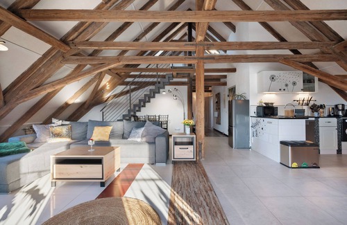 Schirgiswalde-Kirschau Apartamento | Apartamento vacacional 'Haus Madlen' con vistas a la montaña y Wi-Fi