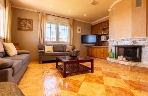 Alcanar Casa | Holiday Home Gladiols by Interhome