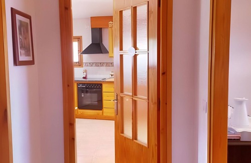 Ribes De Freser Casa | Casa de vacaciones 'Cal Andreu' con vistas a la montaña, jardín privado y Wi-Fi