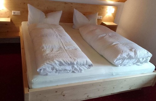 Furtwangen Apartamento | Acogedor apartamento de vacaciones con balcón en la hermosa Selva Negra