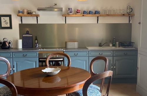 Meyrannes Cabaña | 2 Holiday Apartments-Gîte-Baño Privado