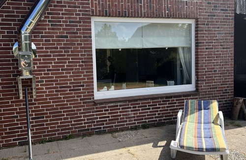 Friedrichskoog-Spitze Casa | Casa de vacaciones "Friedrichskoog - Spitze" con terraza descubierta y jardín