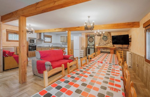 Castro de Fuentidueña Casa | Casa de vacaciones 'El Encuentro Del Duraton' con vistas a la montaña, piscina privada y Wi-Fi