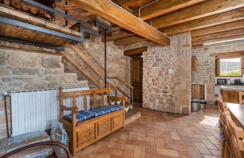 Els Omells De Na Gaia Casa | Casa de vacaciones 'Casanellas' con vistas a la montaña, jardín privado y Wi-Fi