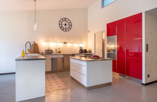 Saint-Gildas-de-Rhuys Casa | Casa de vacaciones 'Le Loft avec jacuzzi' con terraza privada, jardín privado y Wi-Fi