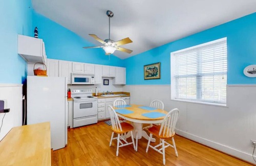 Holiday Harbor Apartamento | Holiday Harbor Marina Apartment with boat slip!
