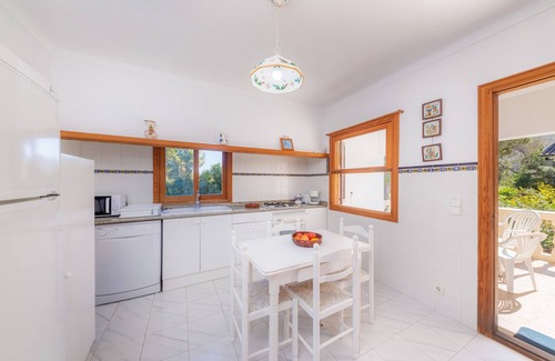 Urbanizacion Mont Ferrutx Casa | Casa Juan junto a la playa con jardín y Wi-Fi