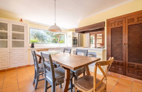 Santa Maria del Cami Casa | Casa de vacaciones 'Son Pinet' con vistas a la montaña, piscina privada y Wi-Fi