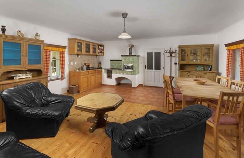 Roztoky u Jilemnice Casa | Casa vacacional con piscina descubierta