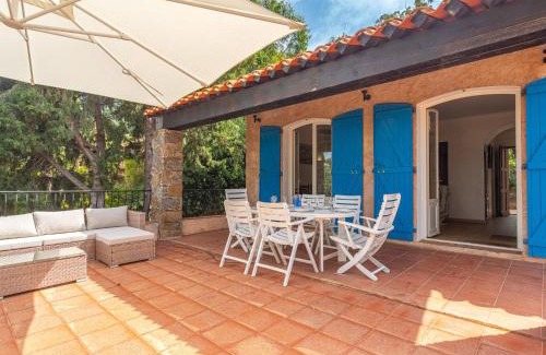 Le Rayol Casa | Holiday Home Villa G by Interhome