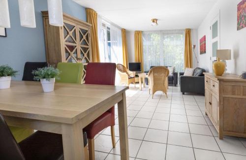 Sint Maartensvlotbrug Casa | Holiday Home in North Holland near Beach