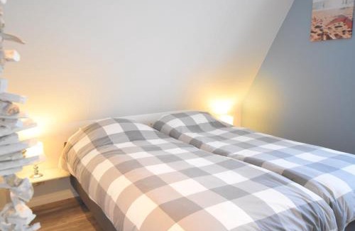 Sint Maartensvlotbrug Casa | Holiday Home in North Holland near Beach