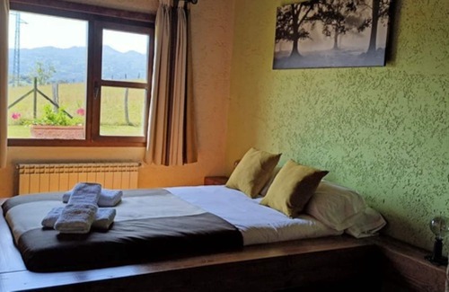 Cuadrovena Cabaña | Alojamiento entero, cerca de Cangas de Onís con vistas a los Picos de Europa