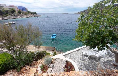 Razanj Casa | Holiday Home Adriana