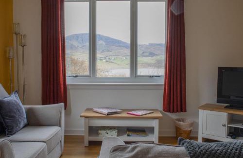 Staffin Casa | Holiday Home Alan's House by Interhome