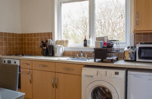 Staffin Casa | Holiday Home Alan's House by Interhome