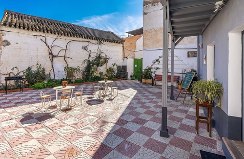 Otura Casa | "Alojamientos Sierra Nevada Viva" con vistas a la montaña, piscina compartida y Wi-Fi