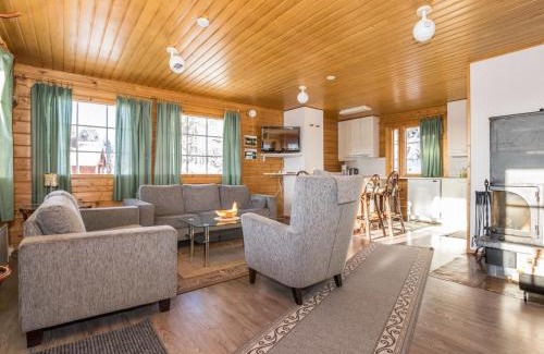 Kehys-Kainuu Casa | Holiday Home Alppikylä 13a paritalo by Interhome