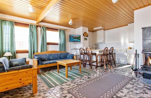 Kehys-Kainuu Casa | Holiday Home Alppikylä 13b paritalo by Interhome