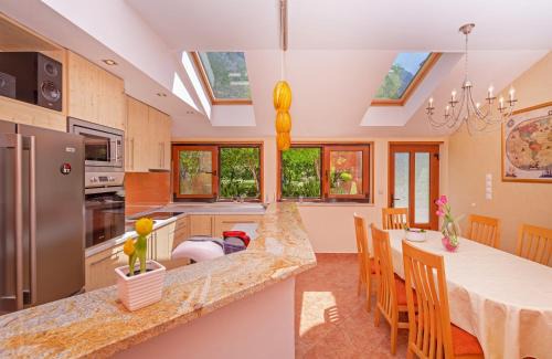 Mlini Casa | Holiday Home Ana's Paradise