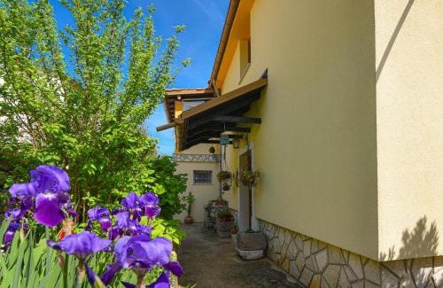 Sveta Jelena Casa | Holiday Home Andrea by Interhome