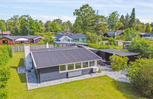 Grena Strand Casa | Holiday Home Antonie - 700m from the sea by Interhome